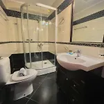 Entheon Pensión 4*